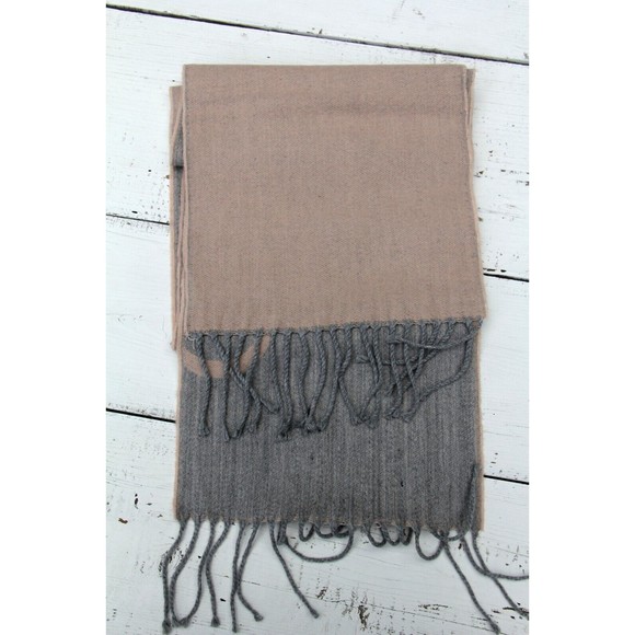 Calvin Klein Beige Grey Logo NEW Woven Scarf - Women One Size - Picture 3 of 4